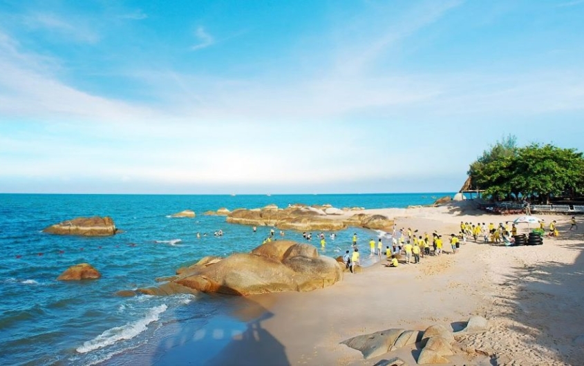 BIỂN LONG HẢI - CĂN CỨ NÚI MINH ĐẠM 